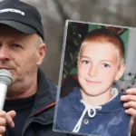 Emotivno obraćanje oca na protestima: „Moj Hamza je stradao 2012. godine, a iz njegovog ruksaka nestalo je i 10 KM“