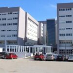  Žena pala sa petog sprata UKC-a RS