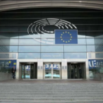 Evropski parlament odobrio reviziju sporazuma s Komisijom