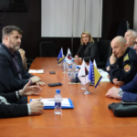 Helikopter MUP-a KS za gašenje požara