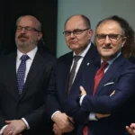 Christian Schmidt je u Bosnu i Hercegovinu stigao zahvaljujući dogovoru Sjedinjenih Američkih Država i Njemačke, a s funkcije odlazi pod pritiskom američke administracije.