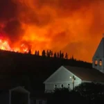 Veliki požar zahvatio područje kod Metkovića, vatrogasci u borbi s vatrom